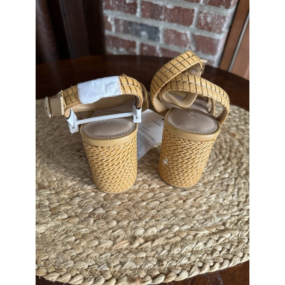 The Drop: Women's Chunky Heel‎ Thong Sandal, Doe Tan Womens Shoes, Sz 10 NEW*